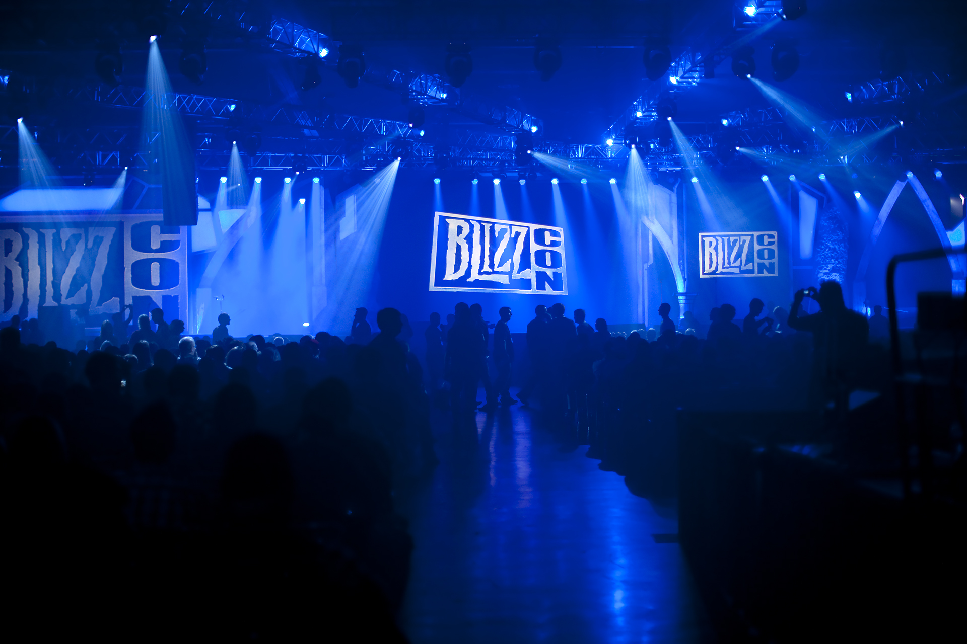 BlizzCon2011-BlueCrowd
