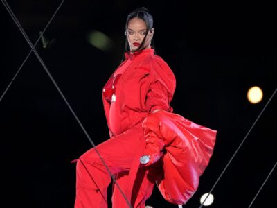 Rihanna-Super-Bowl-